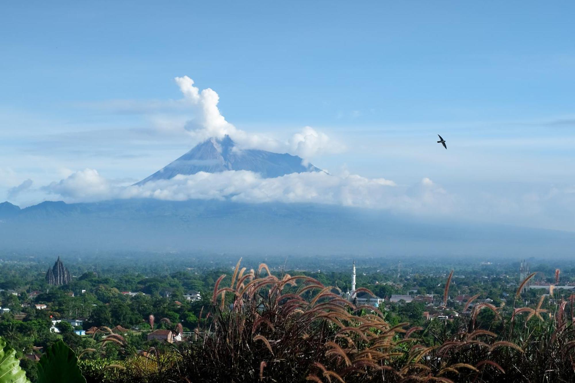 Abhayagiri - Sumberwatu Heritage Resort Randugunting Buitenkant foto